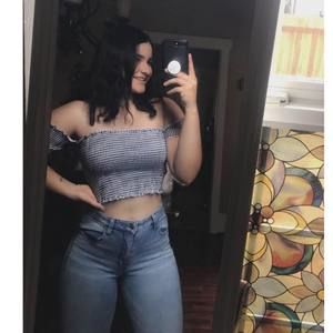 Meet your Posher, Stephanie